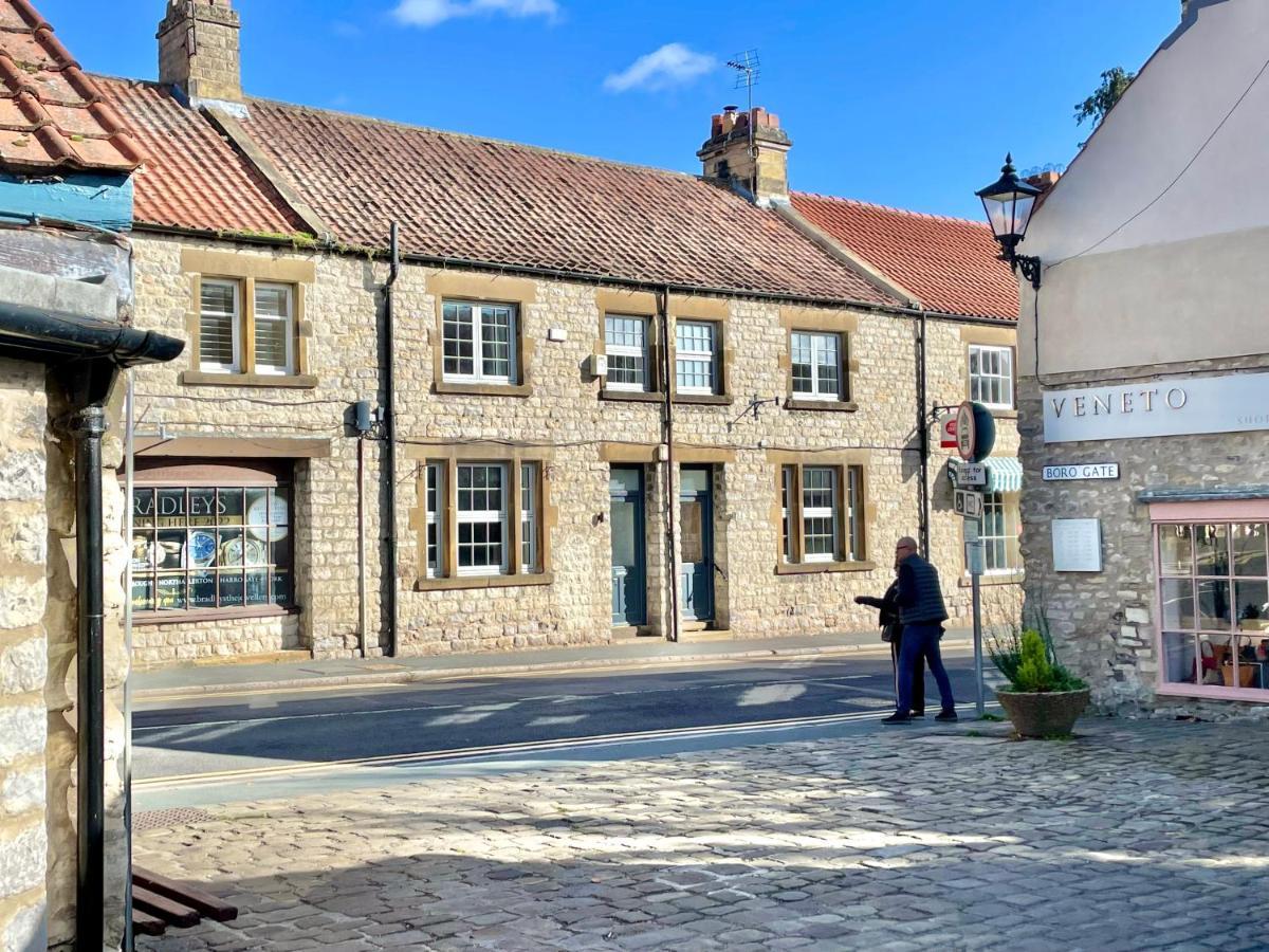 The Old Post Office - Central Helmsley With Parking Kültér fotó